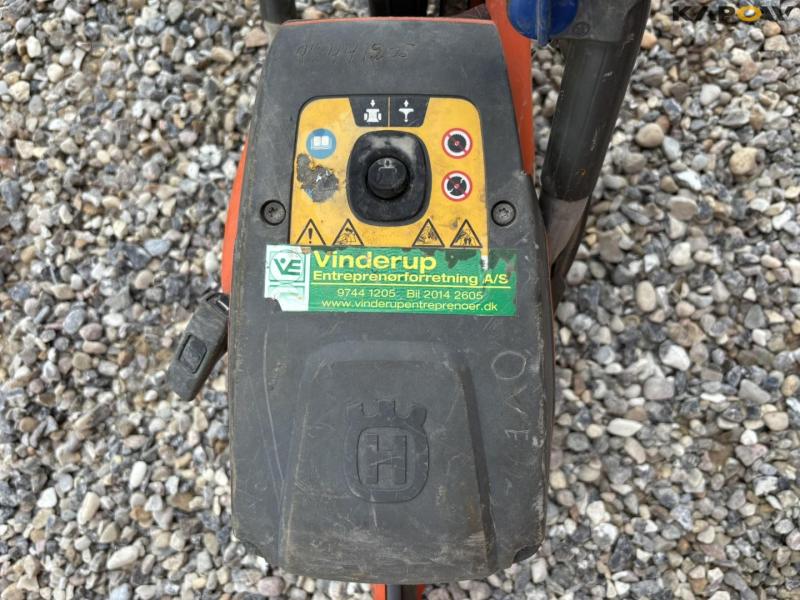 Husqvarna K970 concrete cutter 16