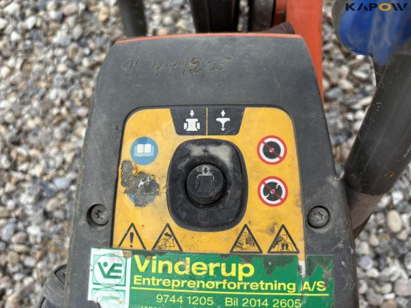 Husqvarna K970 concrete cutter 17