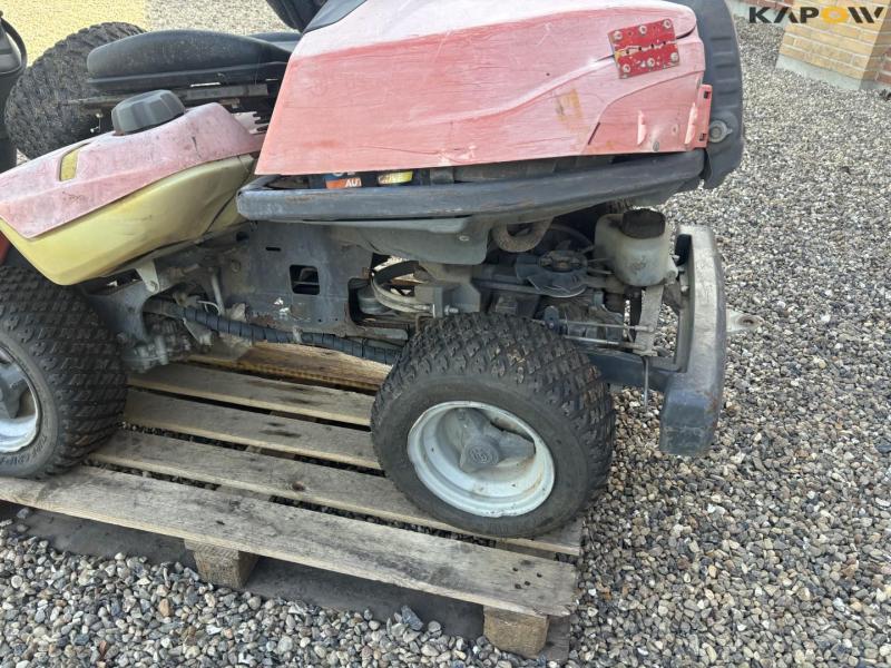 Husqvarna rider R316 AWD lawn mower 9