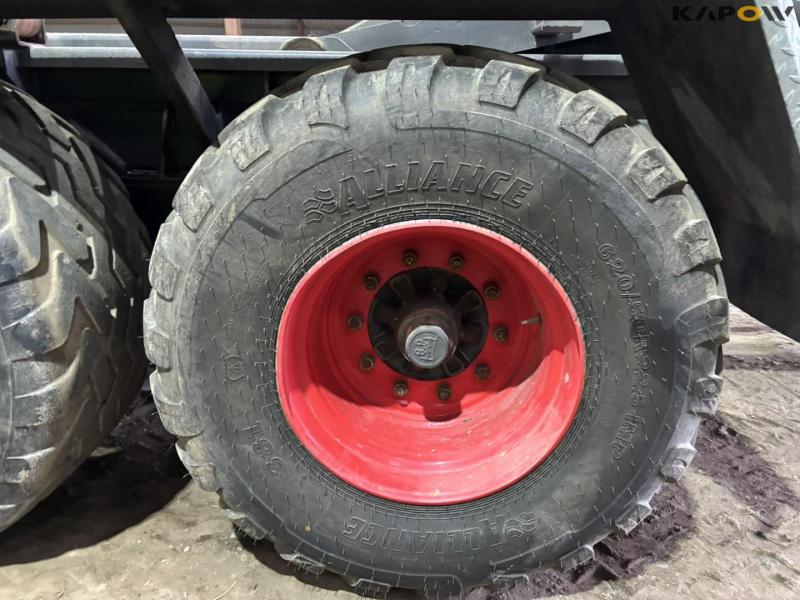 Hvamø hook lift with its own hydraulics 19