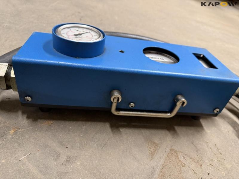 Hydraulic hose crimper 23