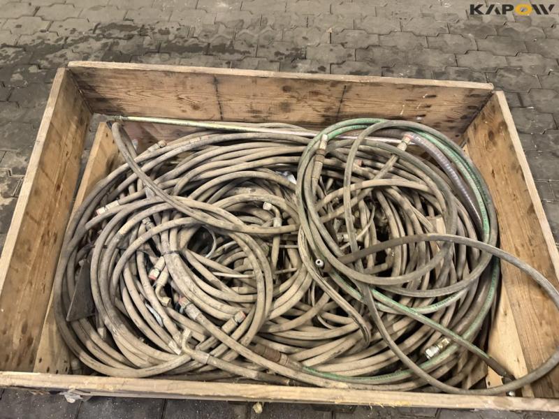 Hydraulic hoses 13