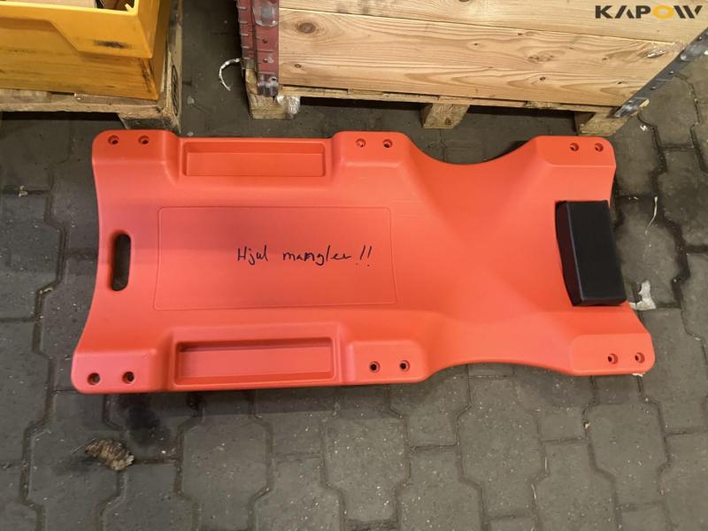 Hydraulic hoses and workshop equipment 16