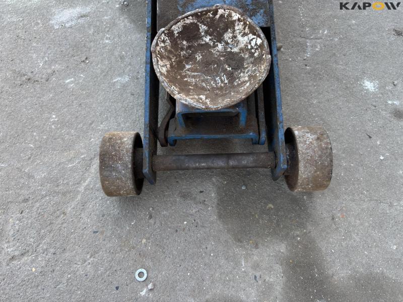 Hydraulic 2 ton jack 7