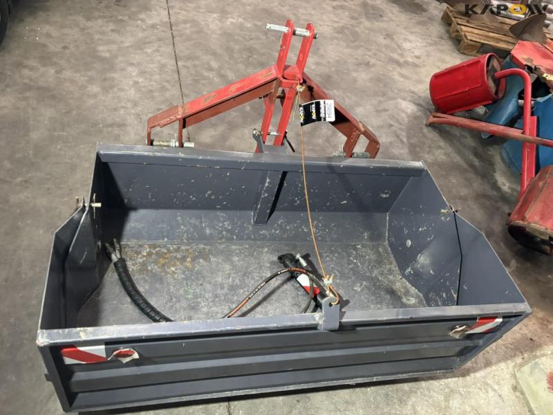 Hydraulic rear tip bucket 6