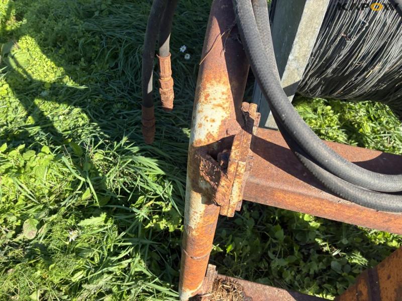 Hydraulic fence roller for three-point suspension 12