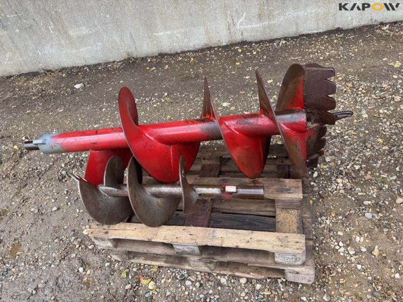Hydraulic earth auger with Hydrema hitch 22