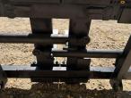 Hydraulic pallet forks with Volvo hitch 12