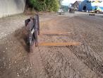 Hydraulic pallet forks with Volvo hitch 4