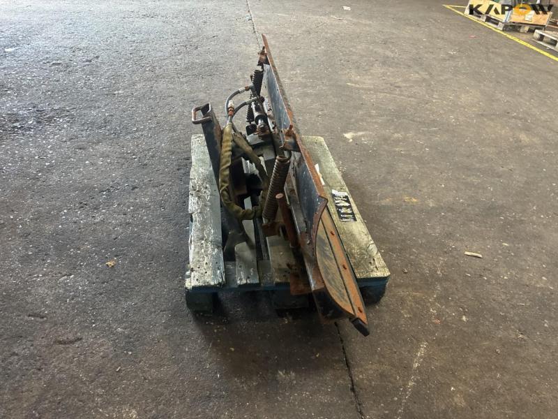 Hydraulic scraper blade for A-frame 4