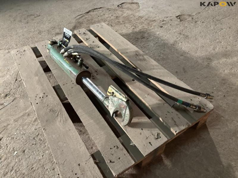 Hydraulic top link 5