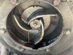 Hydraulically driven pump with 4