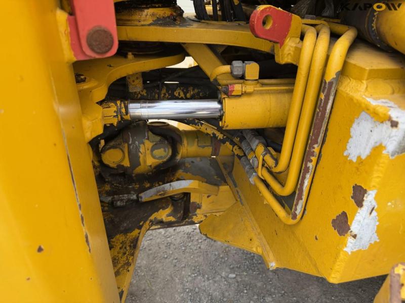 Hydrema 806 CLS backhoe loader 22
