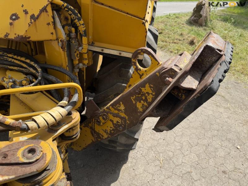 Hydrema 806 CLS backhoe loader 30