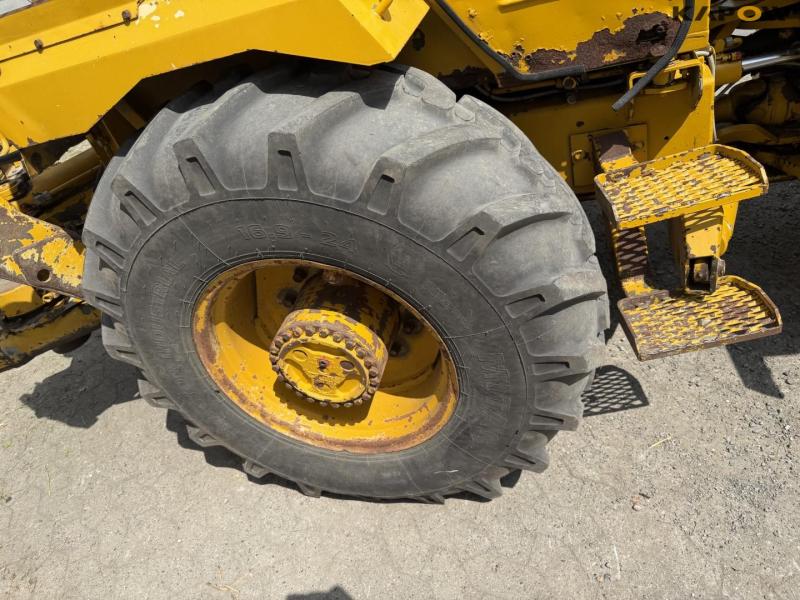 Hydrema 806 CLS backhoe loader 64