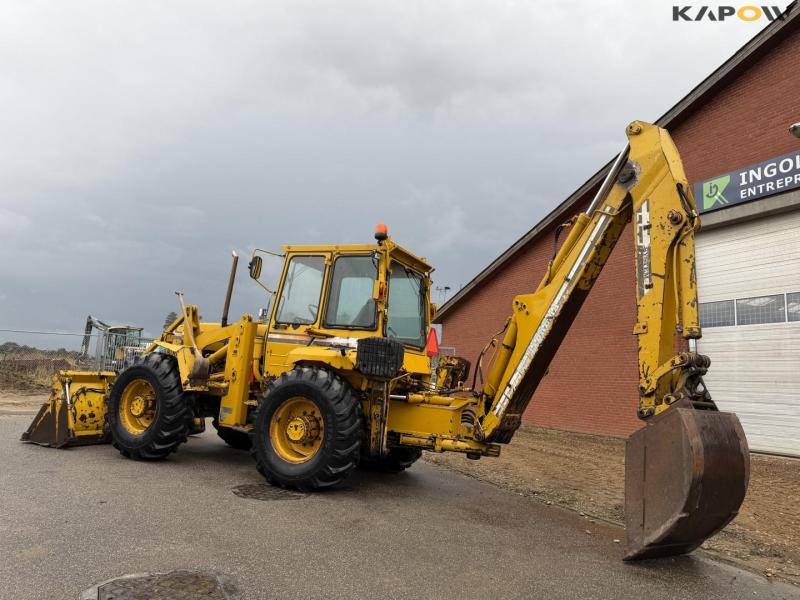 Hydrema 806 backhoe loader 7