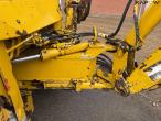 Hydrema 806 backhoe loader 36