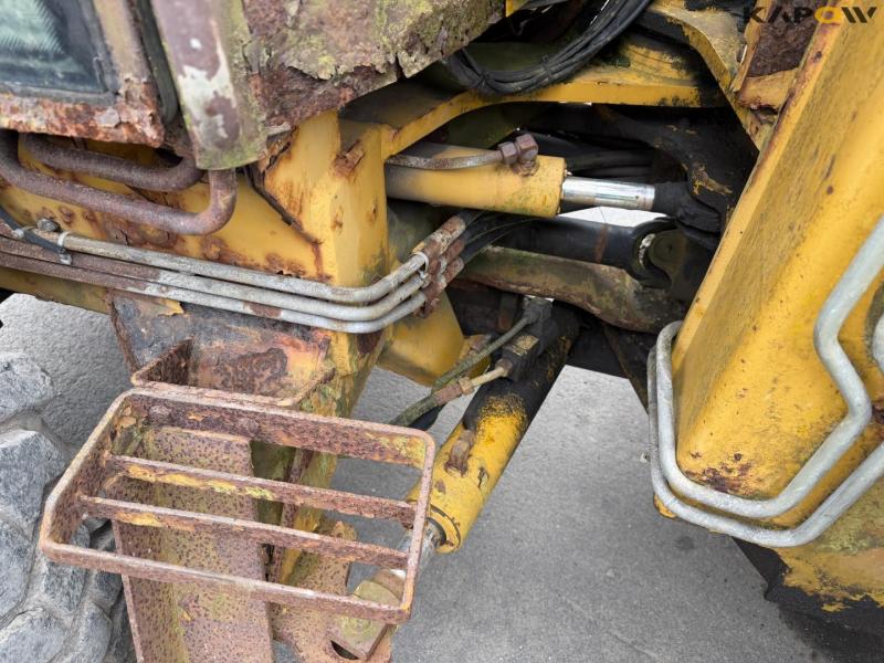 Hydrema 906 backhoe loader 21