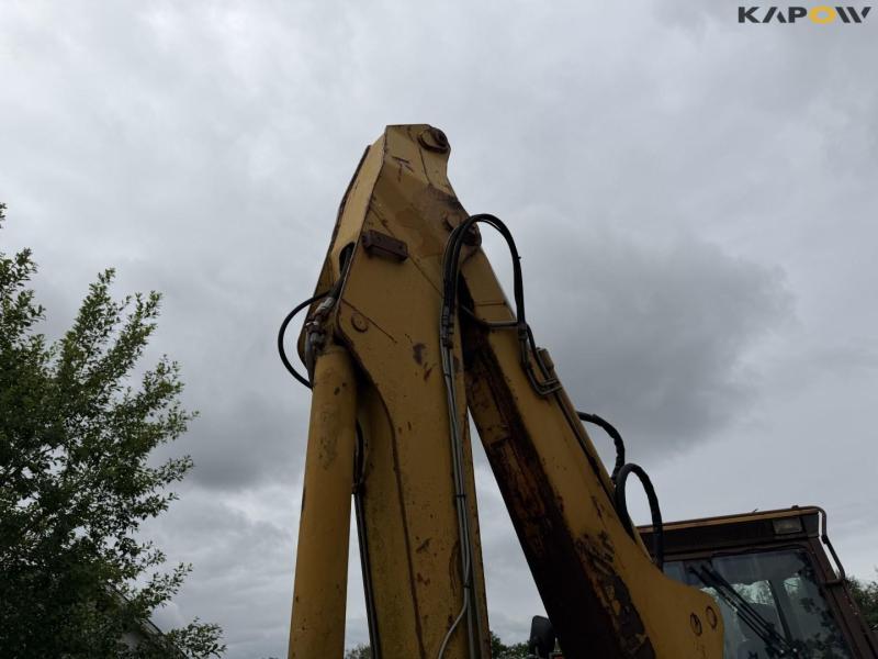 Hydrema 906 backhoe loader 38