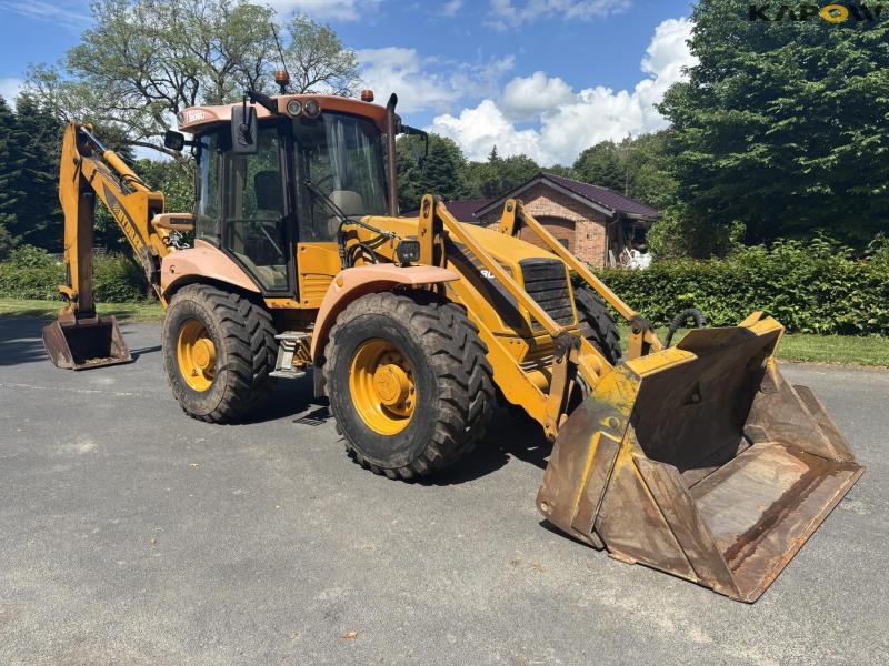 Hydrema 906D backhoe loader 3