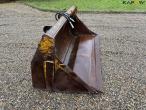 Hydrema bucket with Volvo hitch 4