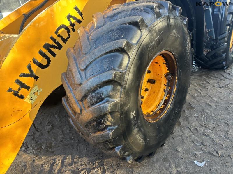 Hyundai HL 757-9A XTD wheel loader 56