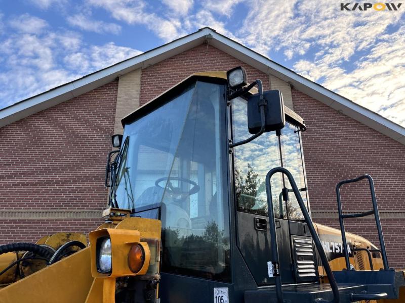Hyundai HL757-7A wheel loader 21
