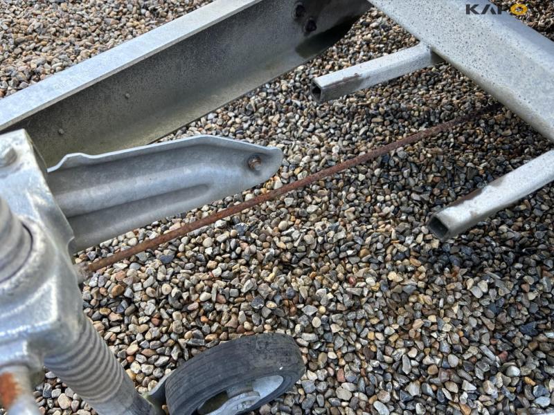 Iffor Williams trailer with ramps 12