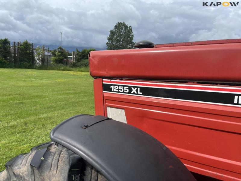 IH 1255 tractor with twin wheels 13