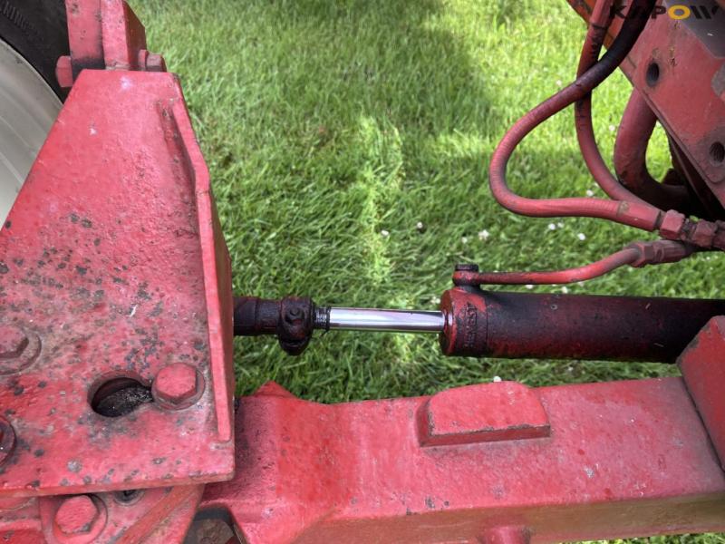 IH 1255 tractor with twin wheels 23