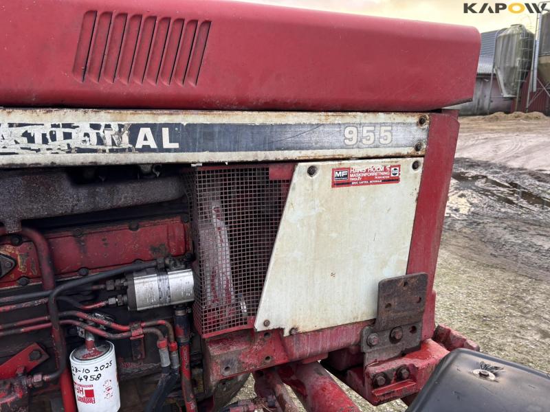 IH 955 2WD 17