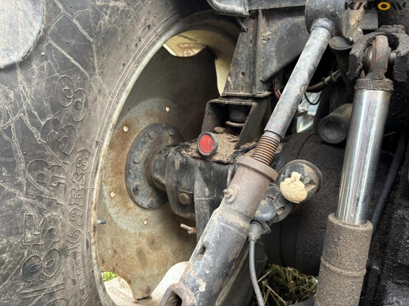 IH 956 XL 4WD with front linkage 30