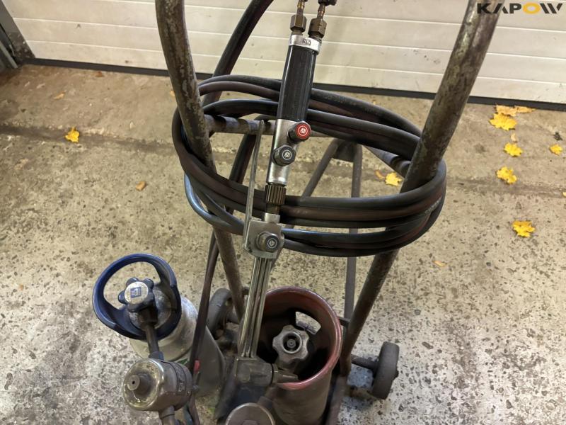 Oxygen and gas set with bottles 14