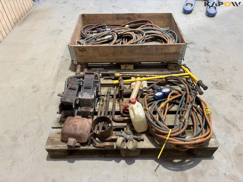 Oxygen and gas set 5