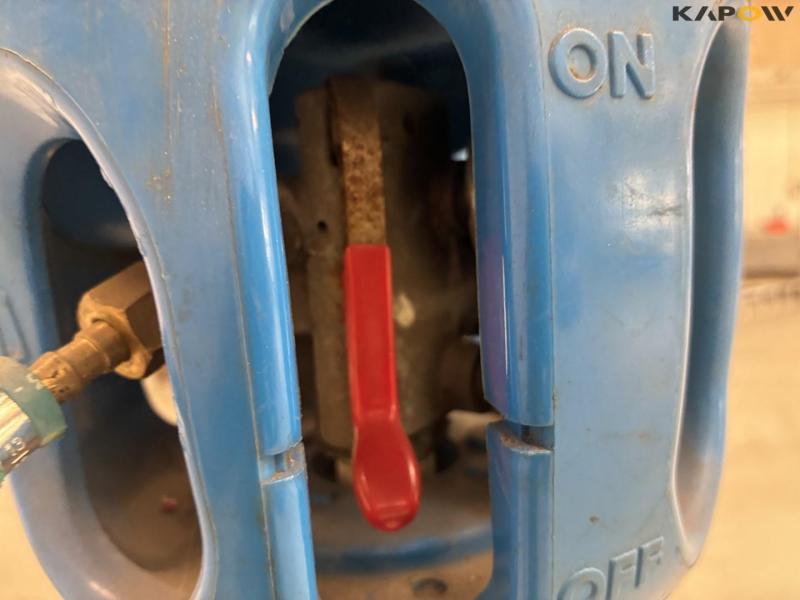 Oxygen and gas set 17