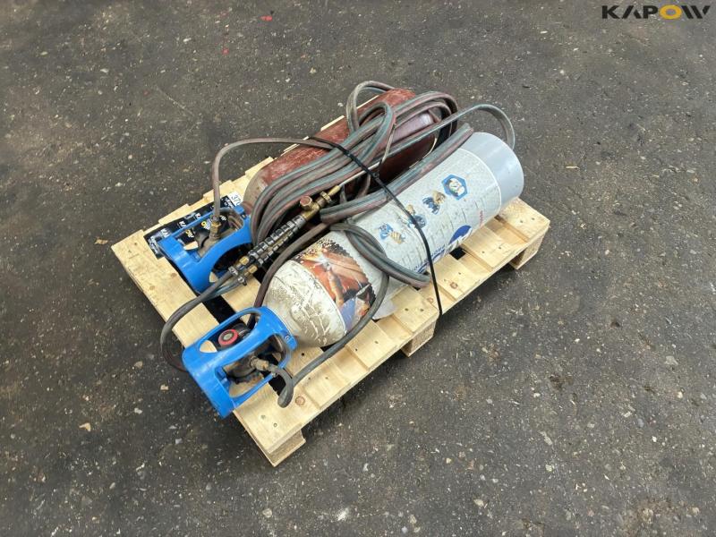 Oxygen and gas set 1