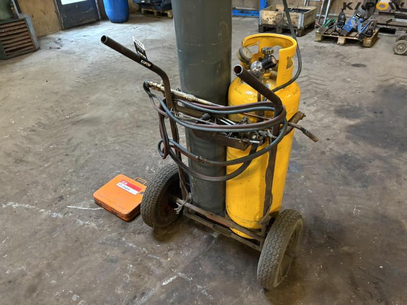 Oxygen and gas equipment 4