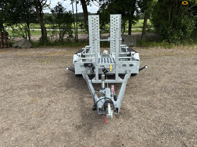 Indespension Ad27bt machine trailer 2700 kg 2