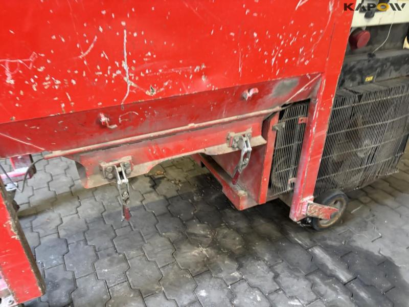 Industrial vacuum cleaner 15