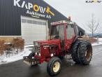 International 844 XL tractor 1