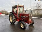 International 844 XL tractor 3