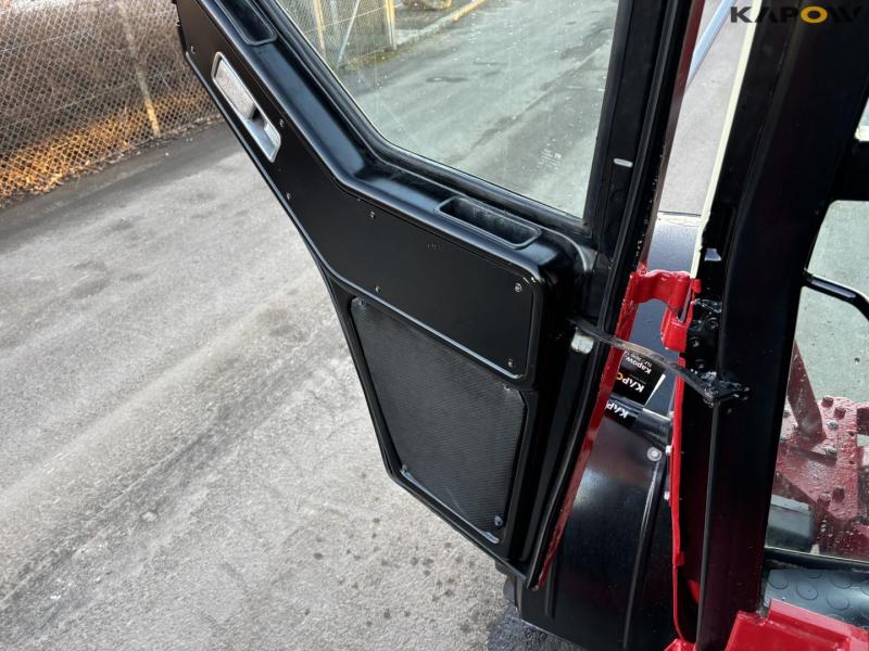 International Harvester 886 tractor 53