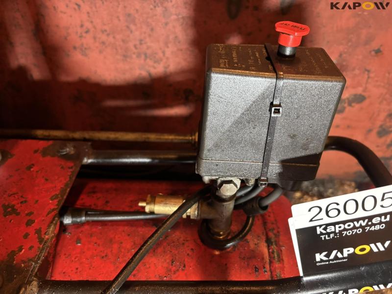 IPL compressor 150 liters 6