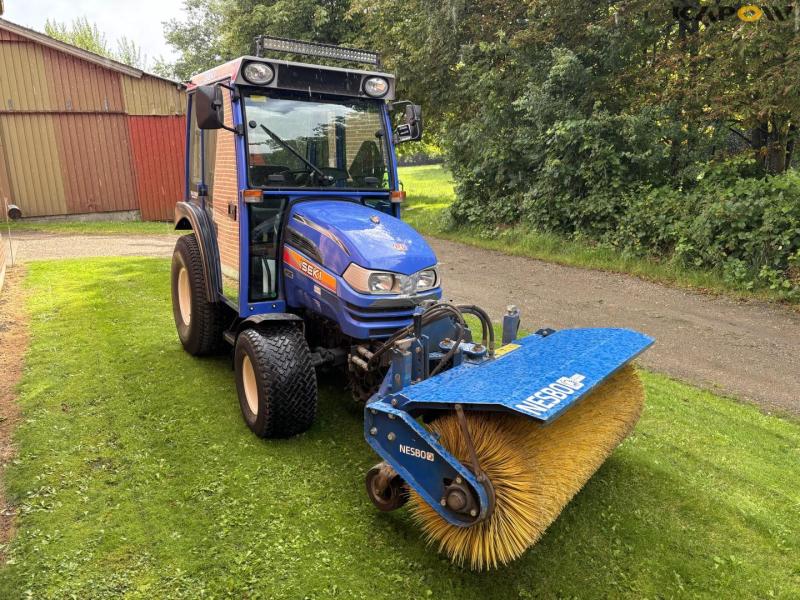 Iseki Th4365 compact tractor 3