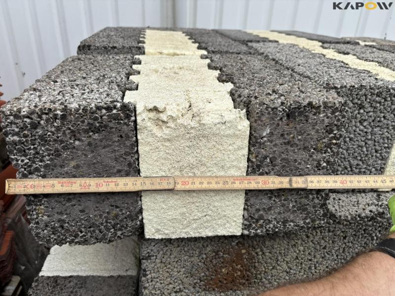 Insulated Leca blocks 9