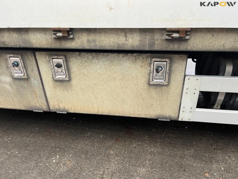 Iveco 120-250 Euro Cargo truck with Ferrari F540 crane 17