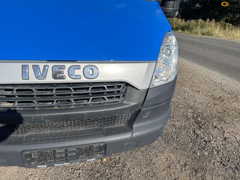 Iveco Daily 29L13 van 14