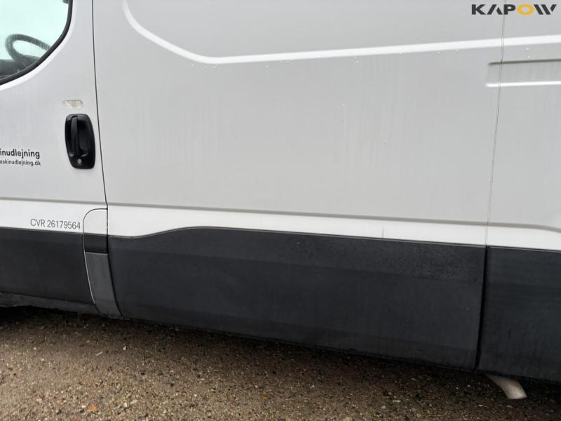 Iveco Daily 35-170 van 27