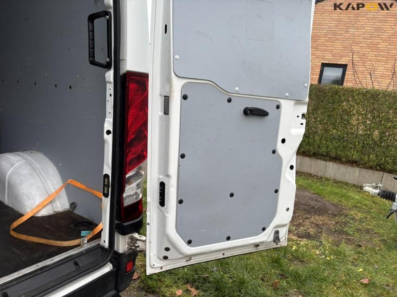 Iveco Daily 35-170 van 64