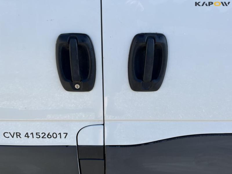 Iveco Daily 35S14 van 24
